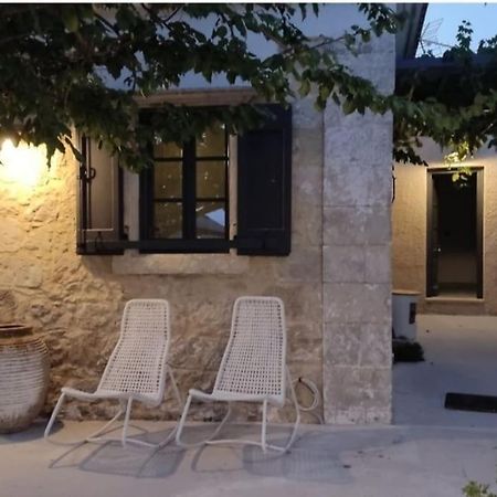 Villa Aiolia Kondoyenadha Экстерьер фото