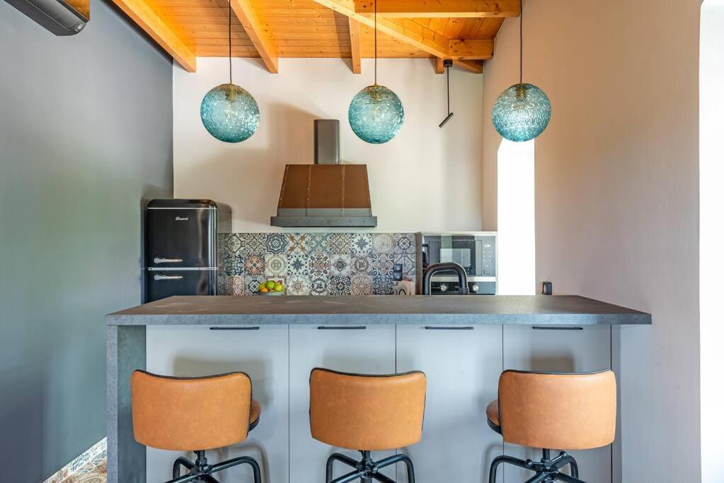 Villa Aiolia Kondoyenadha Экстерьер фото